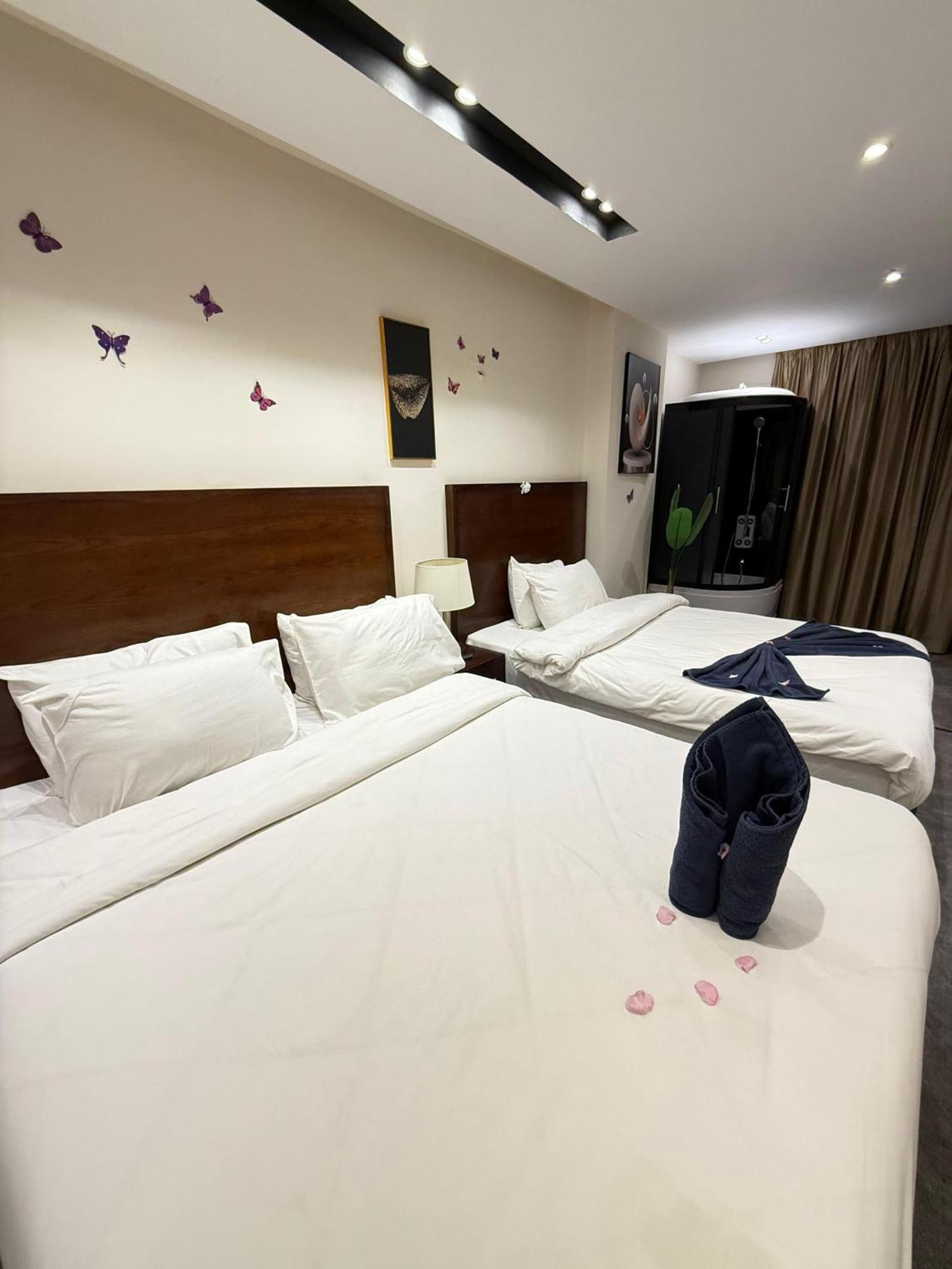 Topaz Pyramids View Inn Kafret el-Gabal Екстериор снимка